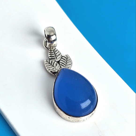 Natural Chalcedony 925 Sterling Silver Pendant - Picture 6 of 7